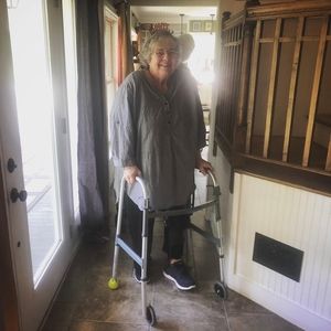 Meet your Posher, Linda